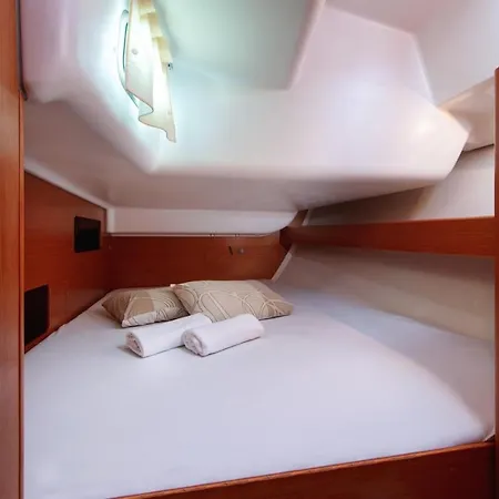 Beneteau Cyclades 43.3 - Arkina Sailing Boat Split
